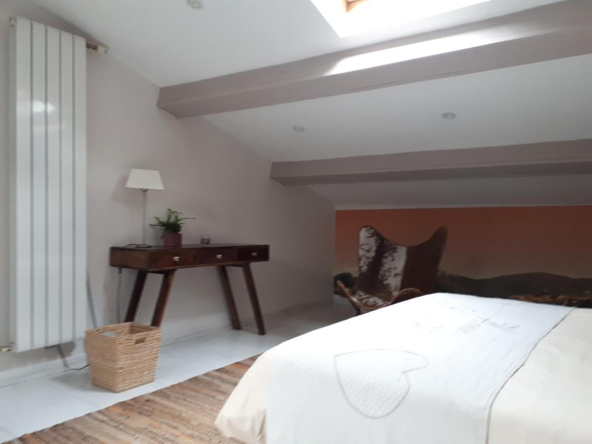 La Villa Des Ames Liees Draguignan Bagian luar foto