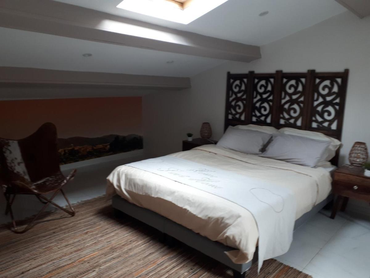 La Villa Des Ames Liees Draguignan Bagian luar foto