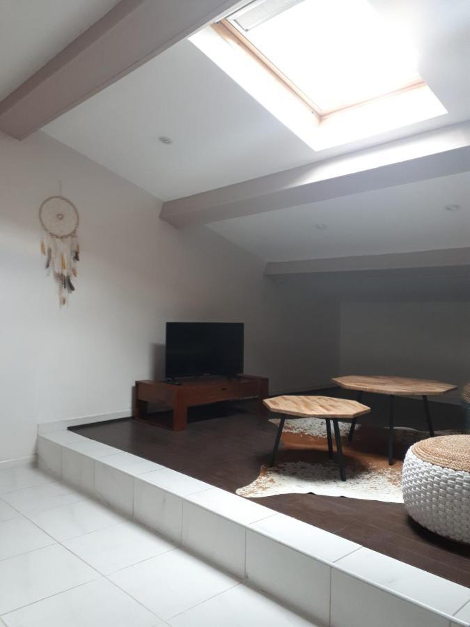 La Villa Des Ames Liees Draguignan Bagian luar foto